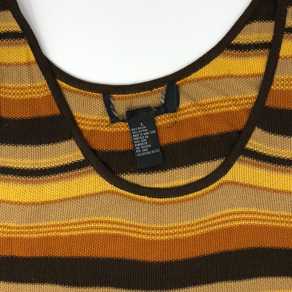 Finity Striped Short Sleeve Sweater Set - Picture 12 of 16